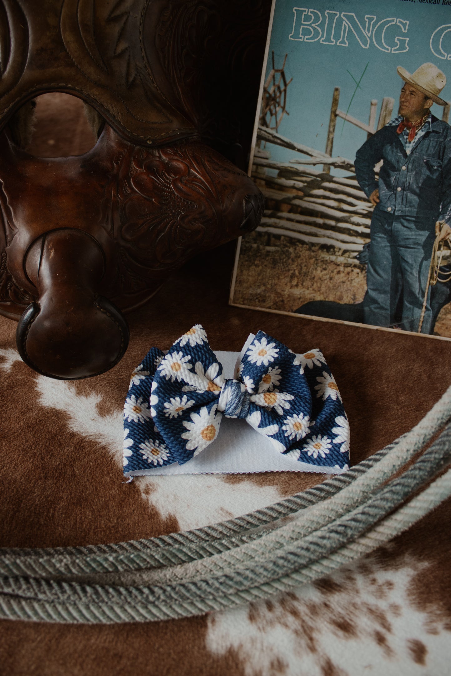 Navy Daisy