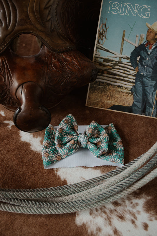 Vintage Blue Daisy