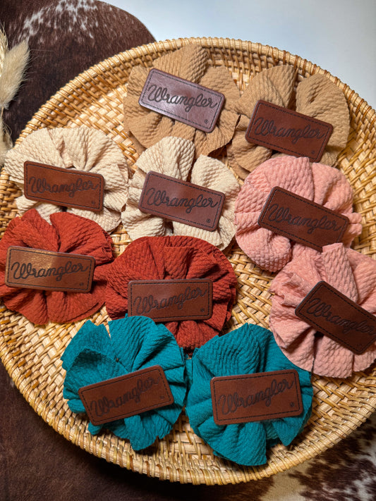 Shredded Wrangler Bow Clips