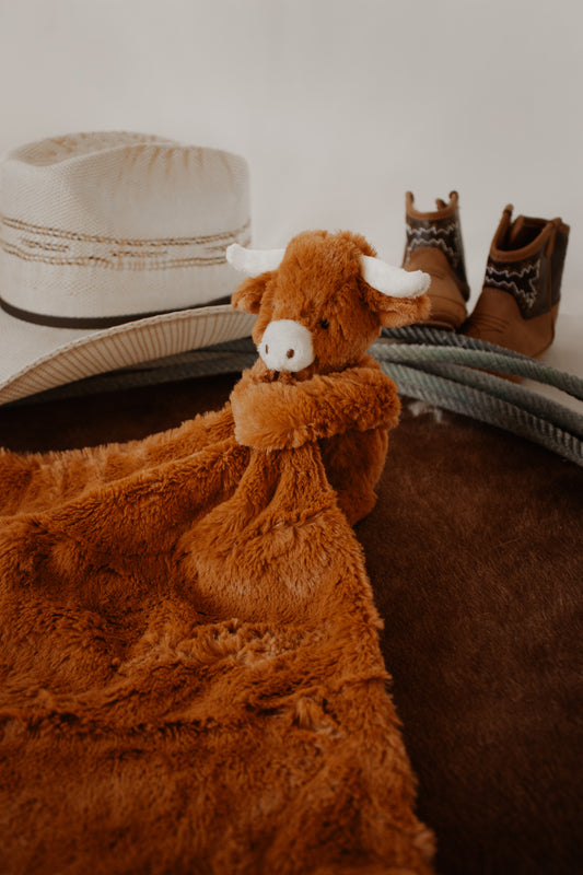 Horned Highland Cow Plush Comforter